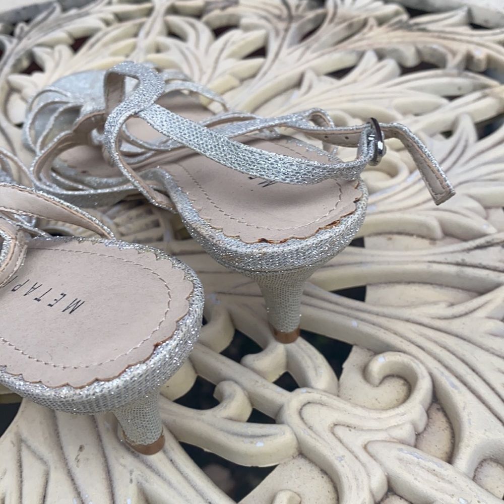 Metaphor glitter sandals sz. 6.5 - Picture 3 of 4